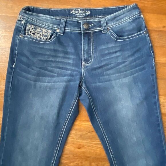 Love Indigo Bootcut Embordered Denim Jeans Women Size 10 - Picture 3 of 11